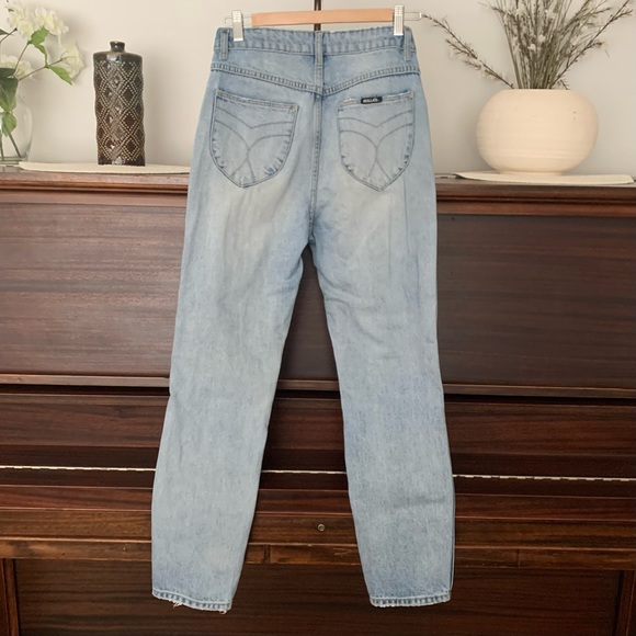 Rolla's Dusters High-Rise Relaxed Light-Wash Jean, Size 27 - Picture 5 of 12